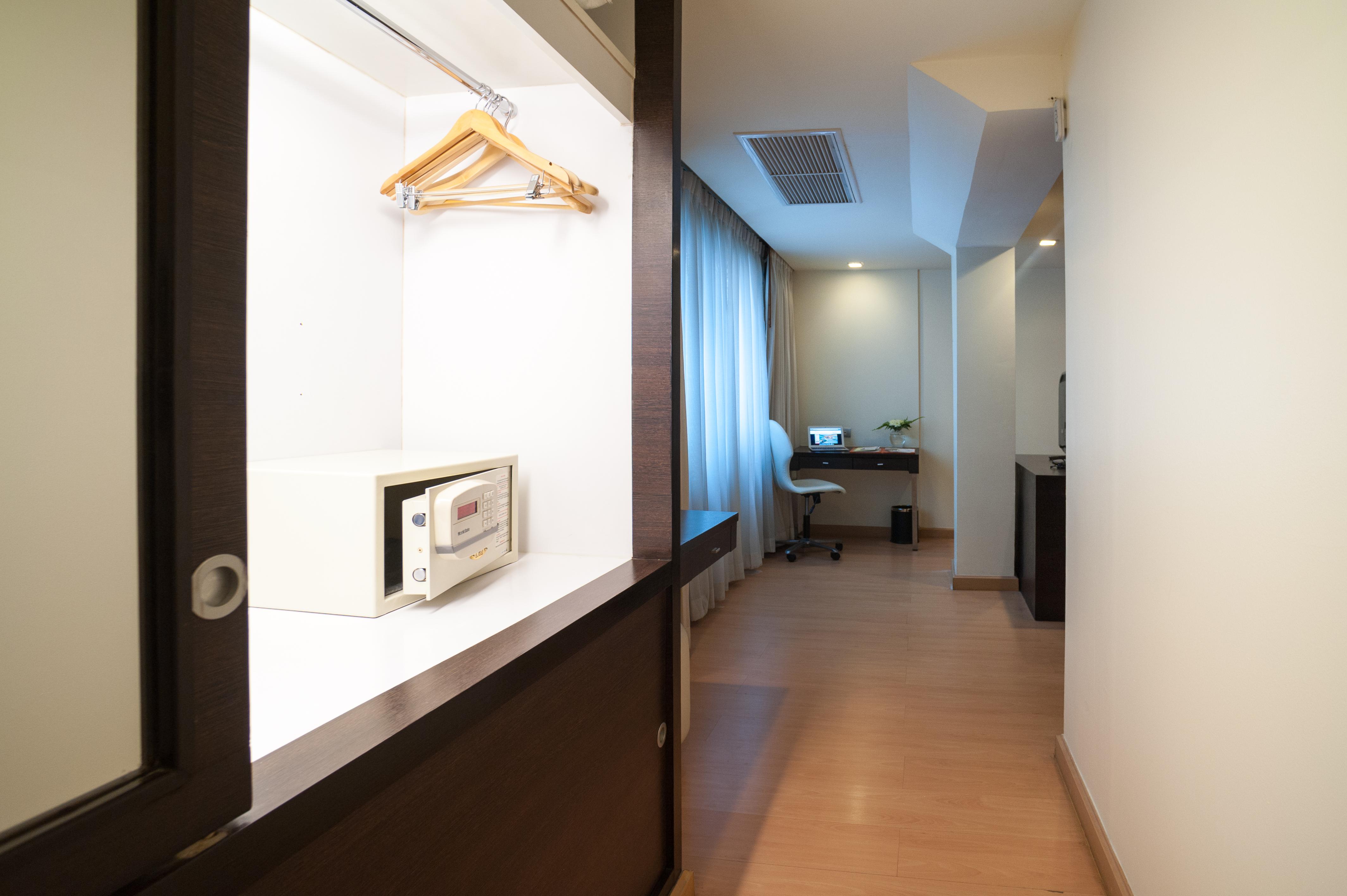Aspen Suites Hotel Sukhumvit 2 Bangkok Exterior foto